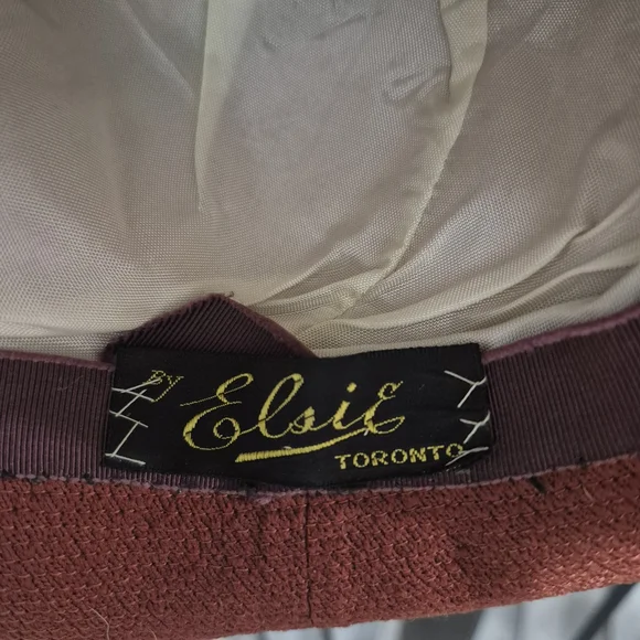 Vintage Women's Hat with Bow Detail - Picture 3 of 3